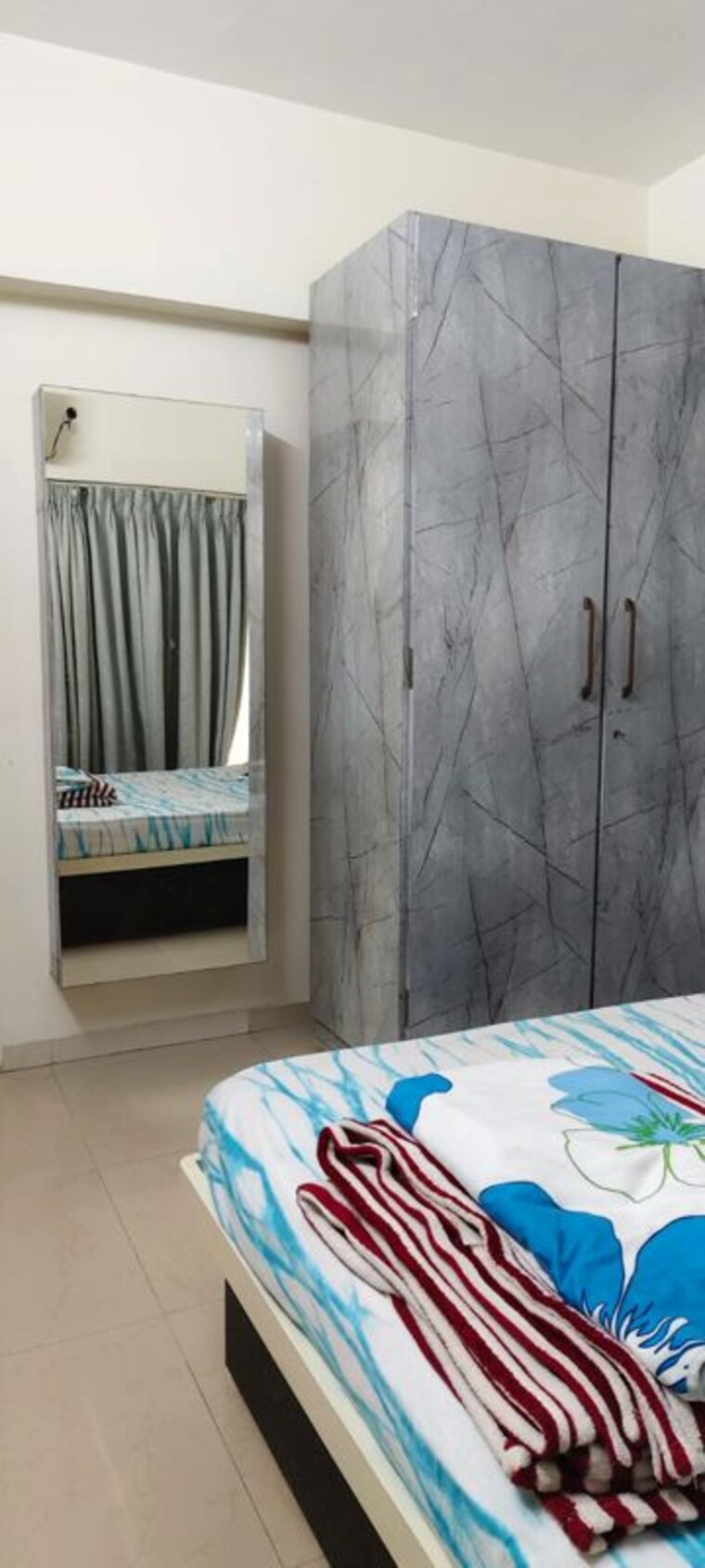 Bedroom, titanium-towers 2 Bedroom 1000 Sq.Ft. Apartment In Andheri West Mumbai 9099995