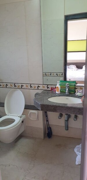 Bathroom in 3.5 BHK Apartment at K Raheja Raheja Classique, Andheri West – for Rent