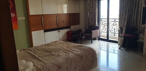 Bedroom in 3.5 BHK Apartment at K Raheja Raheja Classique, Andheri West – for Rent