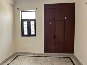 Room in 2 BHK Independent House at Sector 49 – for Rent