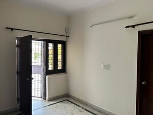 Room in 2 BHK Independent House at Sector 49 – for Rent