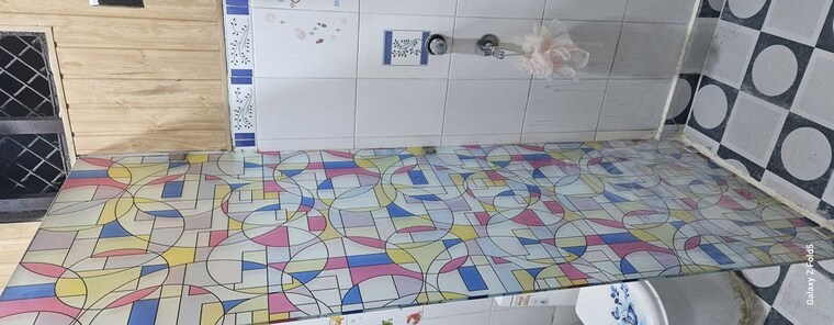 Attached Bathroom, om vihar 2.5 Bedroom 906 Sq.Ft. Builder Floor In Om Vihar Delhi 10214247