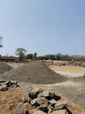  Warehouse For Sale in Poman