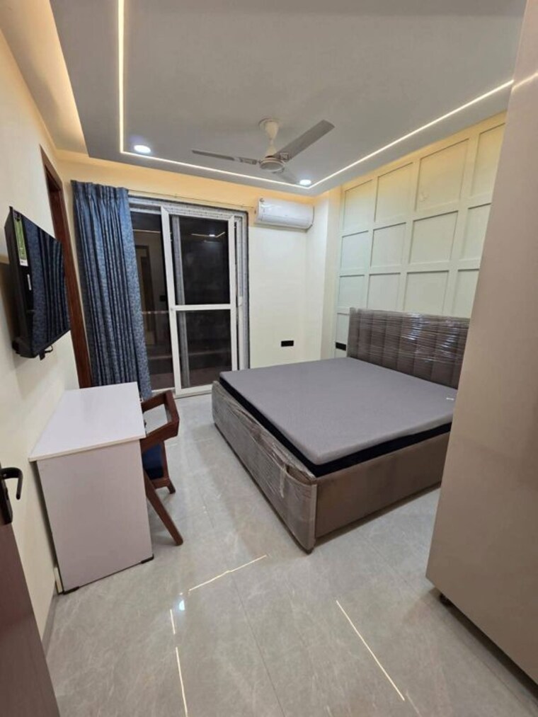 Bedroom, saket 1 Bedroom 600 Sq.Ft. Apartment In Saket Delhi 10214266