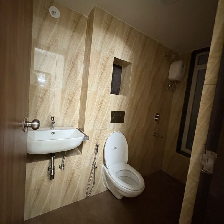 Bathroom, lodha-amara-tower-32-and-33 2 Bedroom 670 Sq.Ft. Apartment In Kolshet Road Thane 10214269