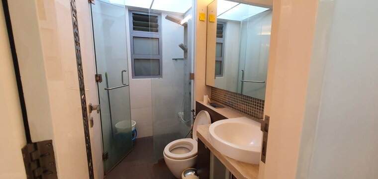 Attached Bathroom, wadhwa-imperial-heights 2.5 Bedroom 1030 Sq.Ft. Apartment In Goregaon West Mumbai 10214304