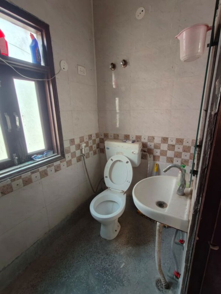 Bathroom, saket 1 Bedroom 500 Sq.Ft. Builder Floor In Saket Delhi 10214287