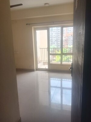2 BHK Apartment For Rent in Panchsheel Greens, Sector 16 Greater Noida