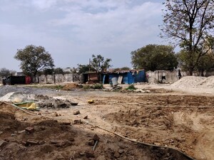 Master Bedroom in 4 BHK Builder Floor at Chandan Hola – for Sale