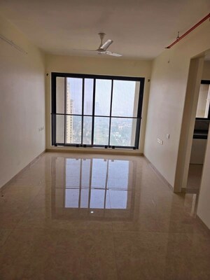Room in 2 BHK Apartment at Dosti Eastern Bay Phase 2, Wadala – for Rent