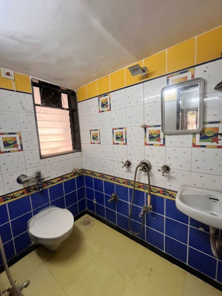 Attached Bathroom, gulmohar road 2 Bedroom 700 Sq.Ft. Apartment In Gulmohar Road Mumbai 10214327