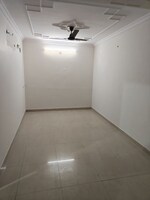 2 BHK 800 Sq.Ft. Apartment in Paschim Vihar
