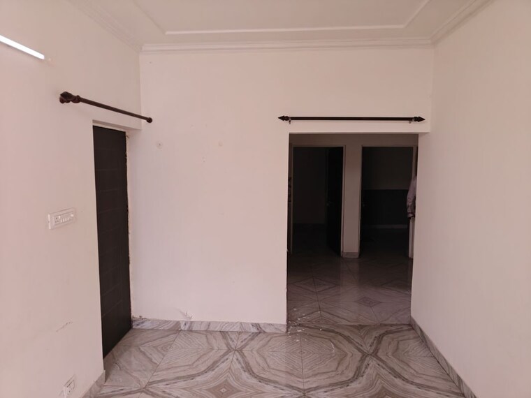 Room, paschim vihar 2 Bedroom 800 Sq.Ft. Apartment In Paschim Vihar Delhi 10214384
