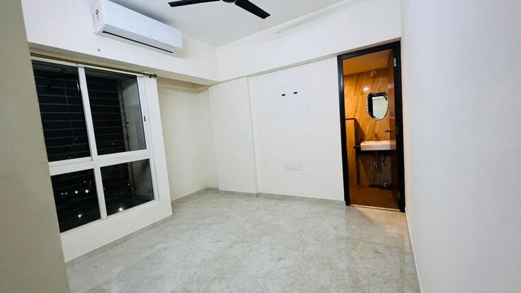 Room, lodha-amara 3 Bedroom 1000 Sq.Ft. Apartment In Kolshet Road Thane 10214364
