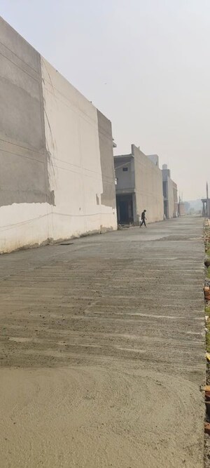 3.5 BHK Villa – Exterior View View at Green Valley, Chipiyana Buzurg - for Sale