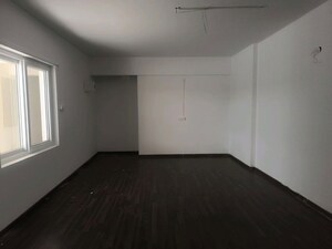 Room in 5 BHK Apartment at Axis Capstone Experia, Jp Nagar Phase 8 – for Sale