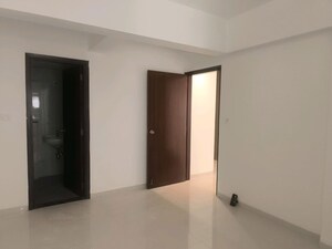 Room in 5 BHK Apartment at Axis Capstone Experia, Jp Nagar Phase 8 – for Sale