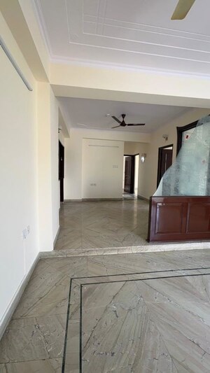 Building Lobby in 3 BHK Apartment at Mahagun Mansion I and II, Vaibhav Khand – for Rent
