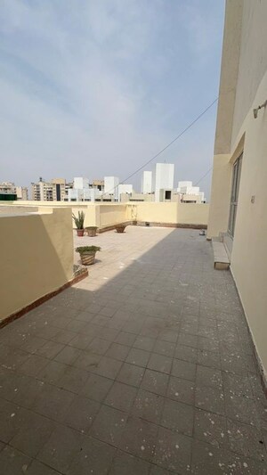 Balcony in 3 BHK Apartment at Mahagun Mansion I and II, Vaibhav Khand – for Rent