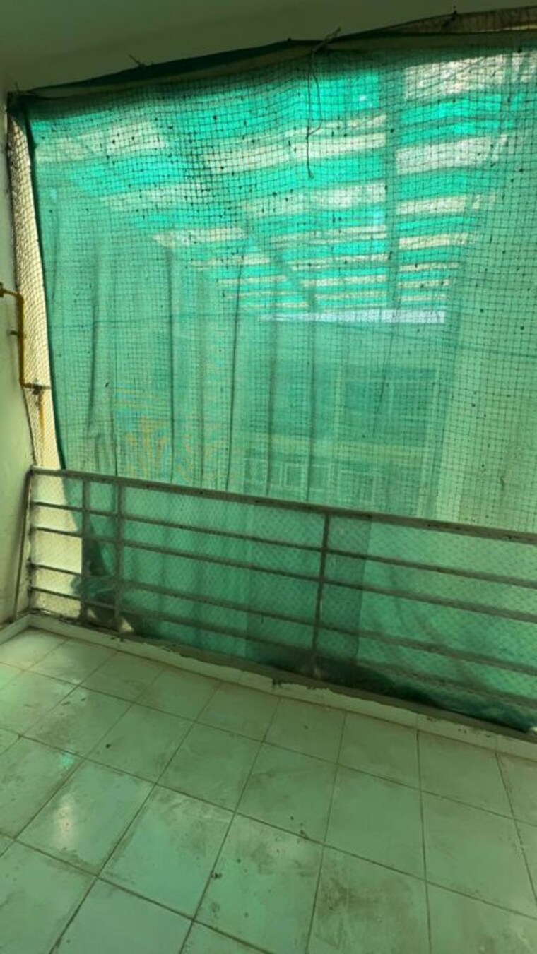 Bathroom, mahagun-mansion-i-and-ii 3 Bedroom 1660 Sq.Ft. Apartment In Vaibhav Khand Ghaziabad 10214529