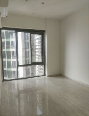 Room in 4 BHK Apartment at Piramal Mahalaxmi, Mahalaxmi – for Rent