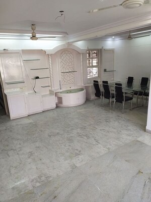 Parking in 2 BHK Builder Floor at Vazira – for Rent