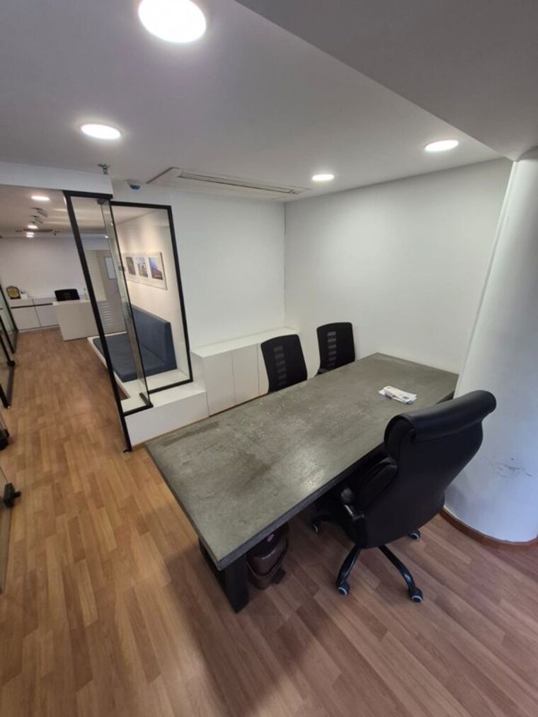 Team Area, ambli Commercial Office Space 1238 Sq.Ft. In Ambli Ahmedabad 10214647