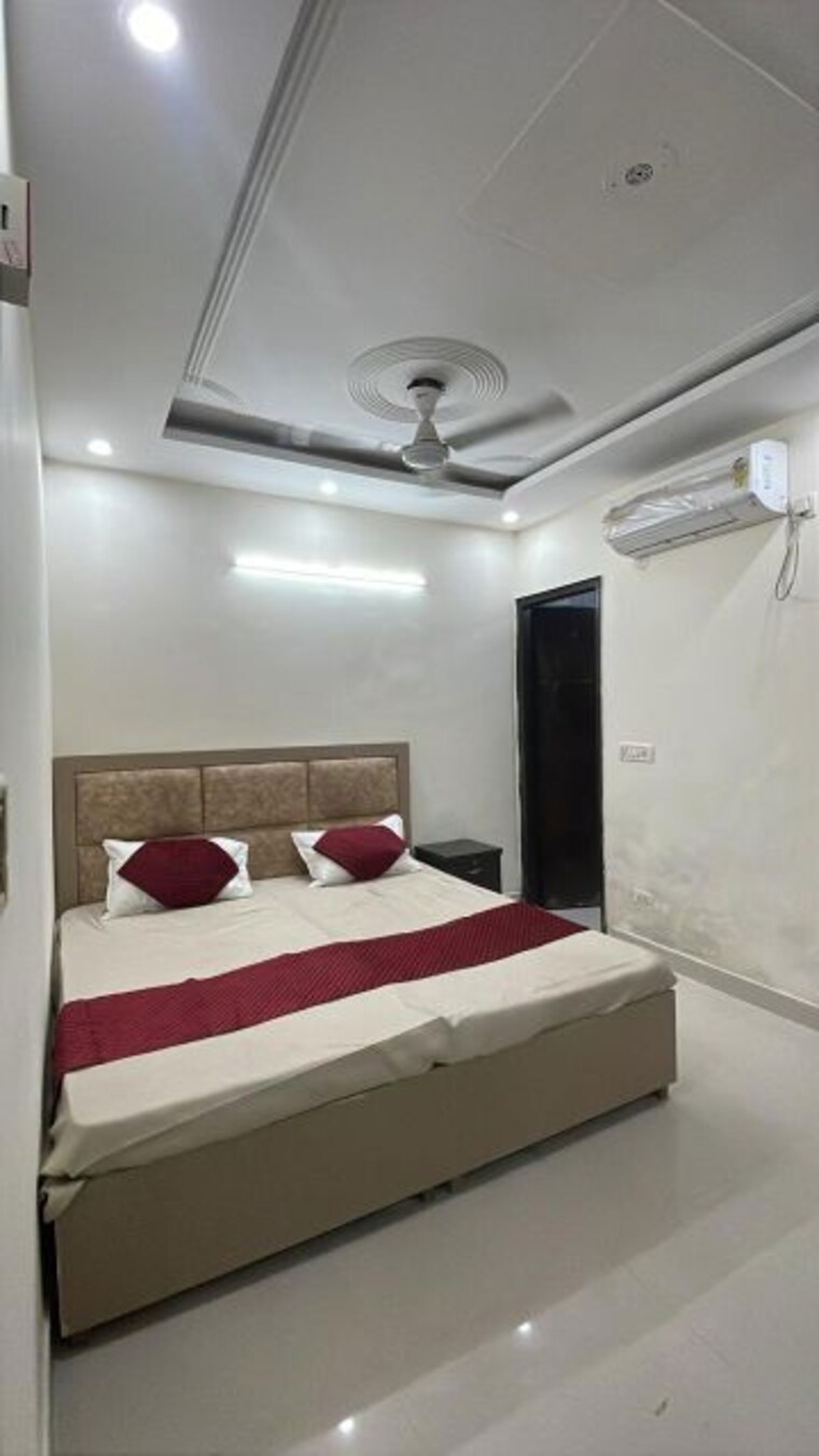 Bedroom, vipul-square 1 RK 460 Sq.Ft. Builder Floor In Sushant Lok I Gurgaon 10214763