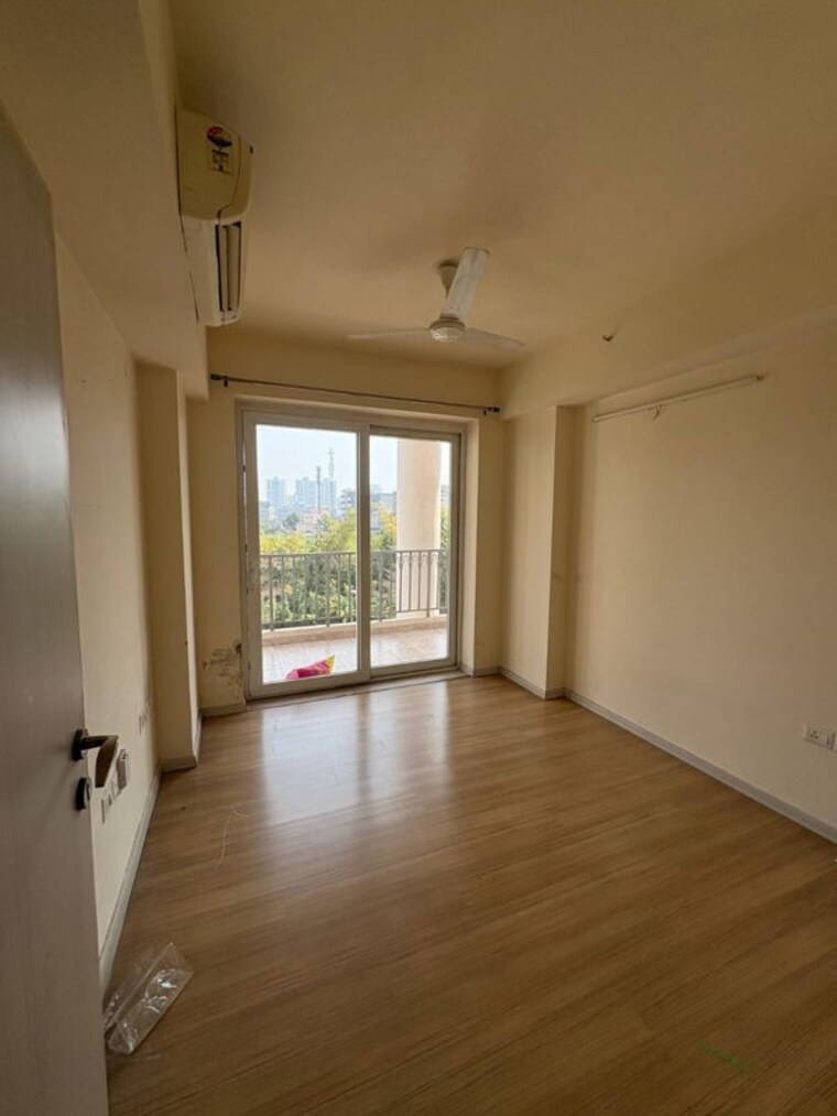 Room, dlf-the-skycourt 3 Bedroom 1930 Sq.Ft. Apartment In Sector 86 Gurgaon 10214777