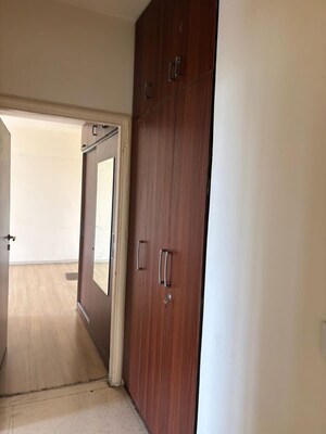 Building Lobby in 3 BHK Apartment at DLF The Skycourt, Sector 86 – for Rent