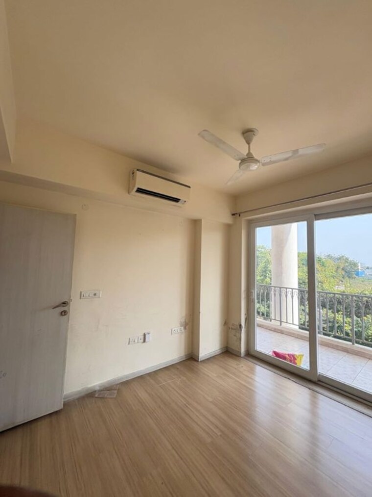 Room, dlf-the-skycourt 3 Bedroom 1930 Sq.Ft. Apartment In Sector 86 Gurgaon 10214777