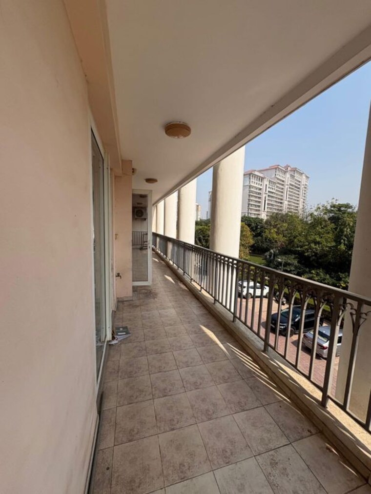 Balcony, dlf-the-skycourt 3 Bedroom 1930 Sq.Ft. Apartment In Sector 86 Gurgaon 10214777