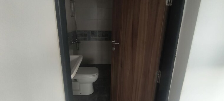 Bathroom, nanded-city-pancham 2 Bedroom 980 Sq.Ft. Apartment In Nanded Pune 10214850