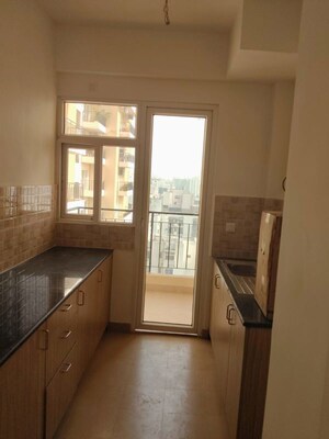 Room in 3 BHK Apartment at Amrapali Crystal Homes, Sector 76 – for Rent