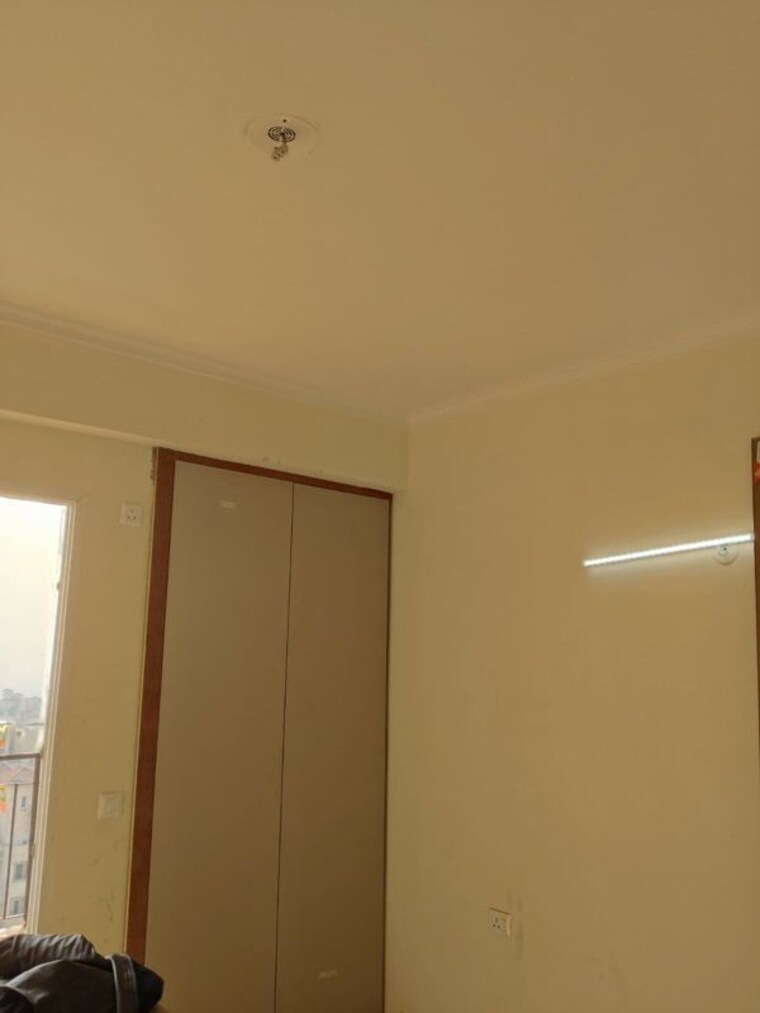 Room, amrapali-crystal-homes 3 Bedroom 1700 Sq.Ft. Apartment In Sector 76 Noida 10214857
