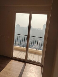3 BHK Apartment For Rent in Amrapali Crystal Homes