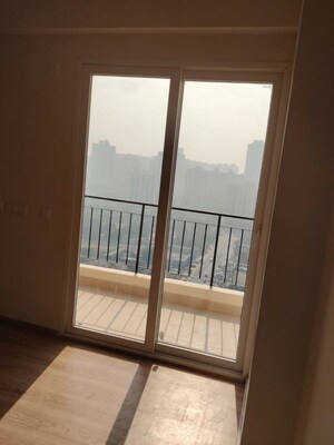 3 BHK Apartment For Rent in Amrapali Crystal Homes, Sector 76