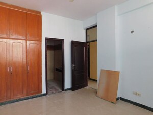 Room in 4 BHK Apartment at Nitishree Lotus Pond Blessed Homes, Vaibhav Khand – for Rent
