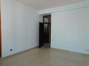 Room in 4 BHK Apartment at Nitishree Lotus Pond Blessed Homes, Vaibhav Khand – for Rent