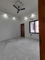 3 BHK + Pooja Room 1400 Sq.Ft. Builder Floor in PHI IV Greater Noida