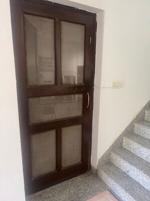 Room in 2 BHK Builder Floor at RWA Residential Society Sector 46, Sector 46 – for Rent