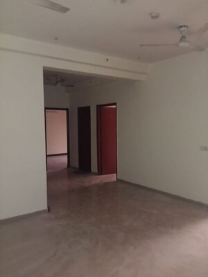 Room in 3 BHK Apartment at Mahagun Mywoods II, Sector 16c Greater Noida – for Sale