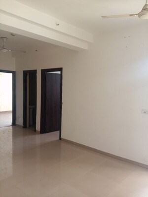 Room in 3 BHK Apartment at Mahagun Mywoods II, Sector 16c Greater Noida – for Sale