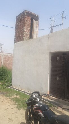 Plot For Sale in Select City Residency
