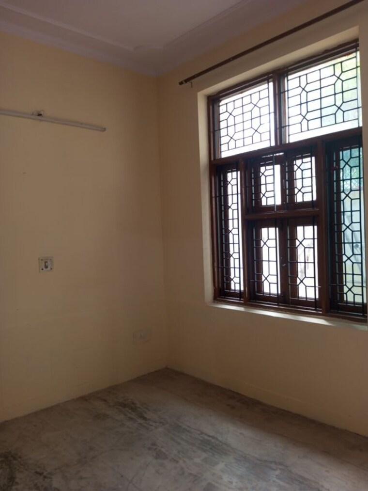 Room, sector 23a 1 Bedroom 700 Sq.Ft. Builder Floor In Sector 23a Gurgaon 10215014