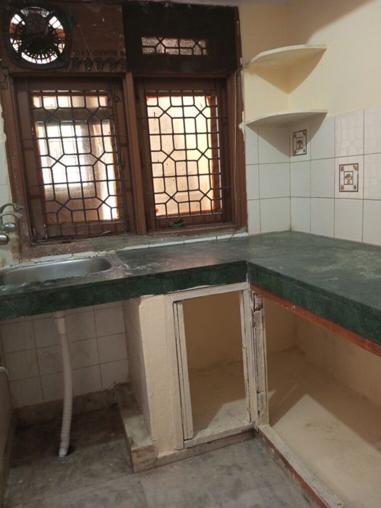 Kitchen, sector 23a 1 Bedroom 700 Sq.Ft. Builder Floor In Sector 23a Gurgaon 10215014