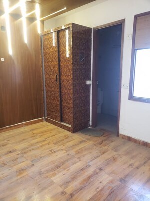 1 BHK Builder Floor For Rent in Tilak Nagar