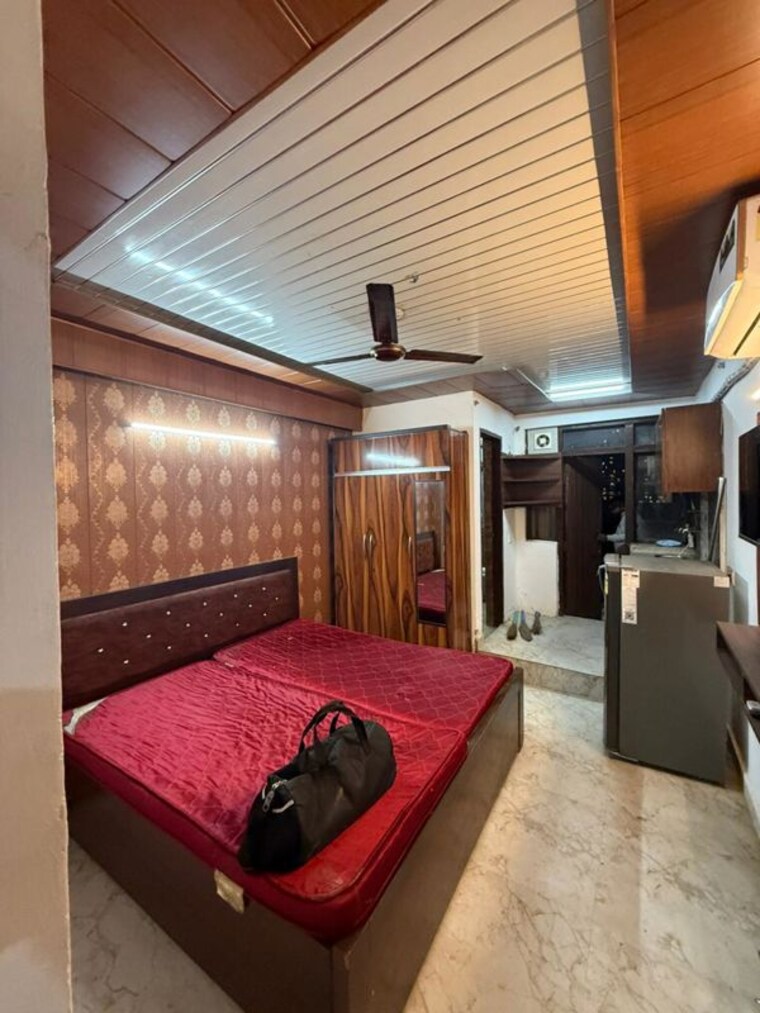 Bedroom, emaar-emerald-estate 1 RK 210 Sq.Ft. Apartment In Sector 65 Gurgaon 10215115