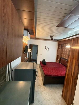 1 RK Apartment For Sale in Emaar Emerald Estate, Sector 65