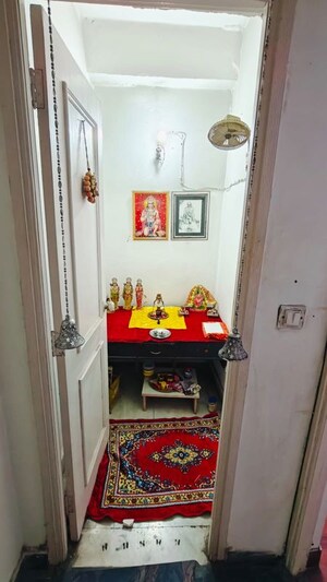 Furnished Amenities in 3 BHK Apartment at Mahagun Masion, Indrapuram – for Sale